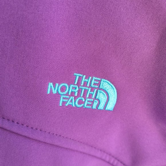 Beautiful Purple Women's The North Face Jacket Size Medium - Picture 4 of 6